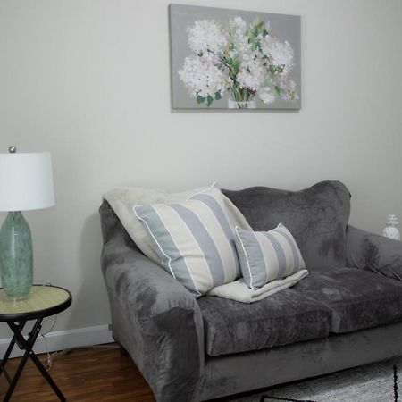 Cozy Getaway Appartement Everett Buitenkant foto