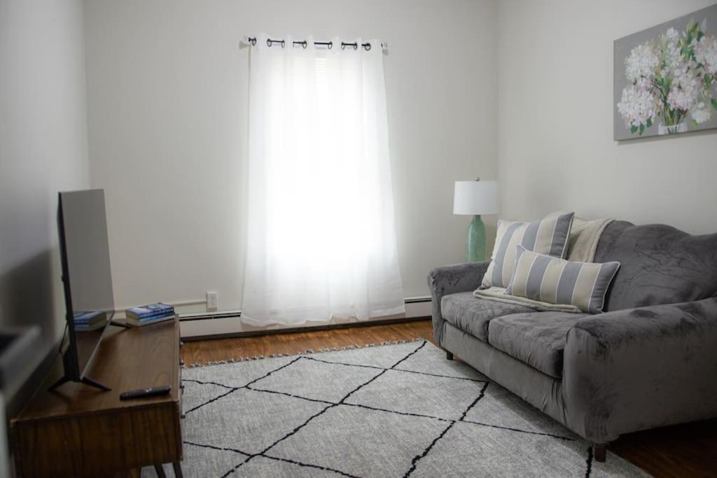 Cozy Getaway Appartement Everett Buitenkant foto