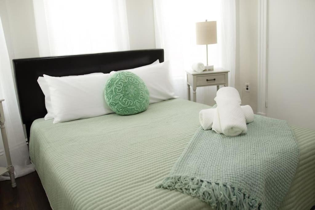 Cozy Getaway Appartement Everett Buitenkant foto